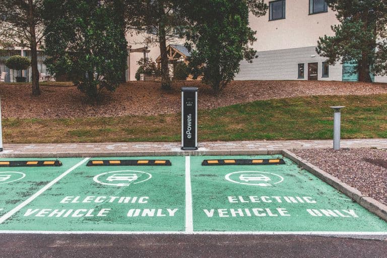 Megnyílt az elektromos autó-támogatás Németországban
